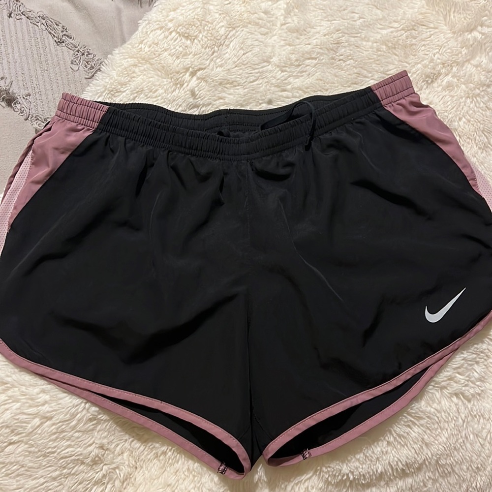 Nike dry fit black shorts with mauve trim size L